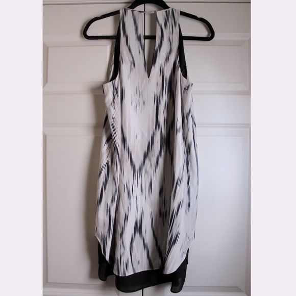 Parker Black and White Keyhole Cocktail Dress - Picture 4 of 6